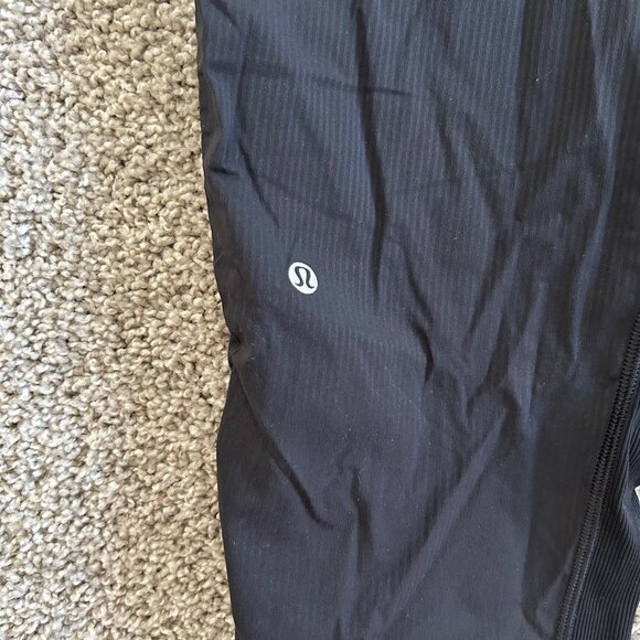 Lululemon Dance Studio Womens 12 Black Cropped Pants Activewear - Picture 2 of 11